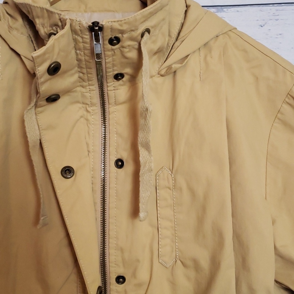 Ecoté khaki tops - Picture 4 of 7